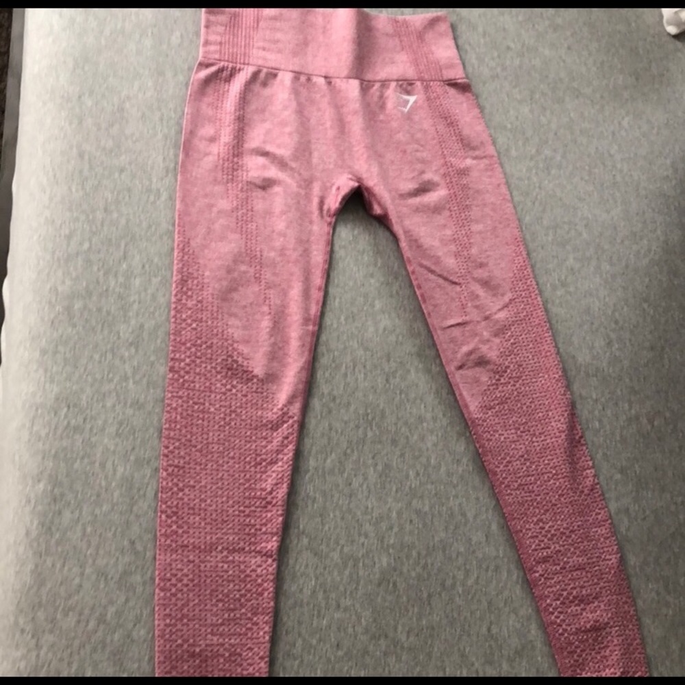 Pink vital seamless.. Please Do Not Buy..